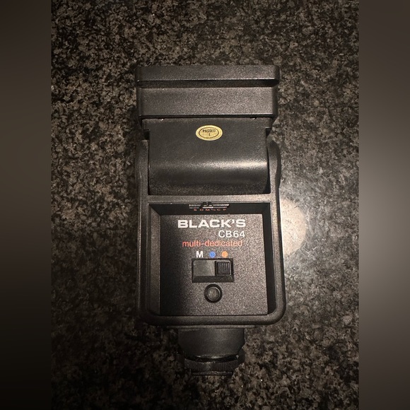 Black’s CB64 Camera Flash - Picture 2 of 3
